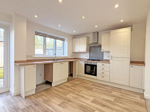 Photo 11- click for photo gallery